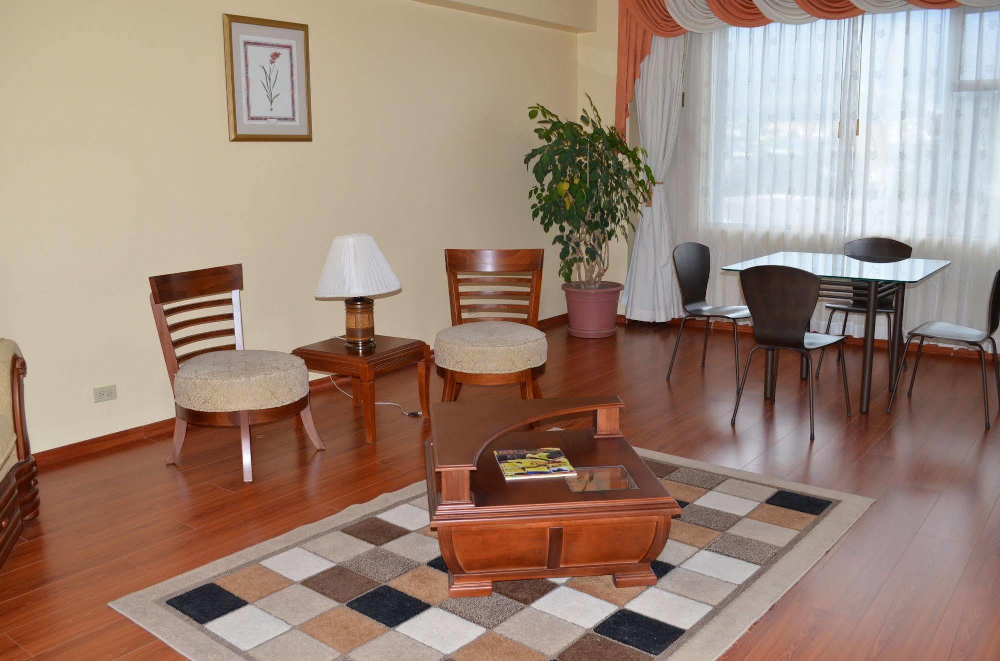 Hotel Tambo Real Quito Esterno foto